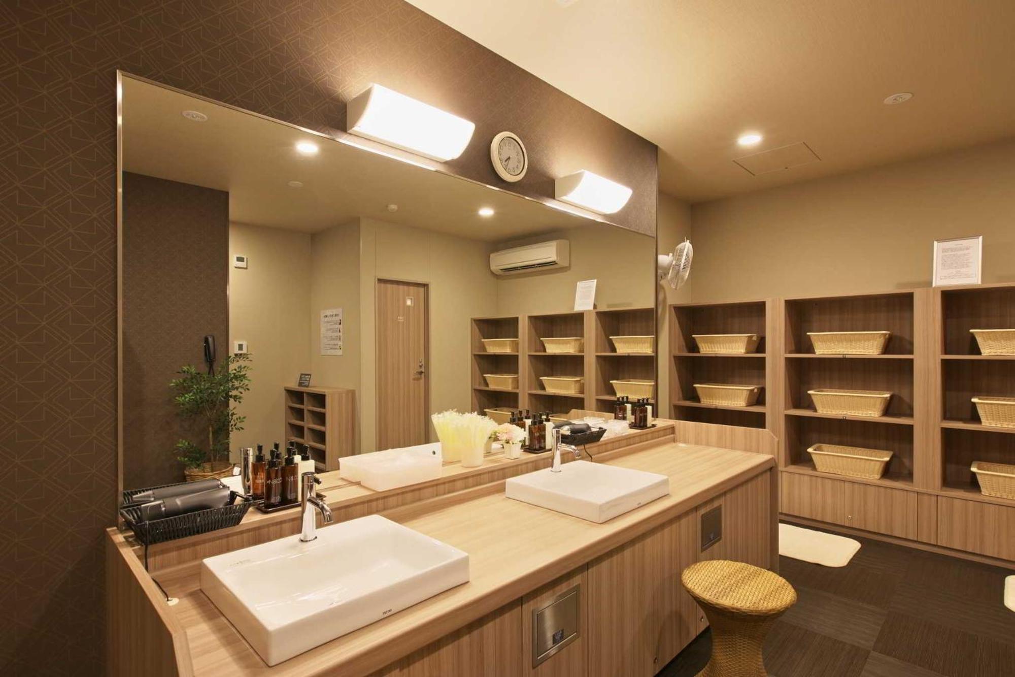 Hotel Route Inn Hiratsukaeki Kitaguchi エクステリア 写真
