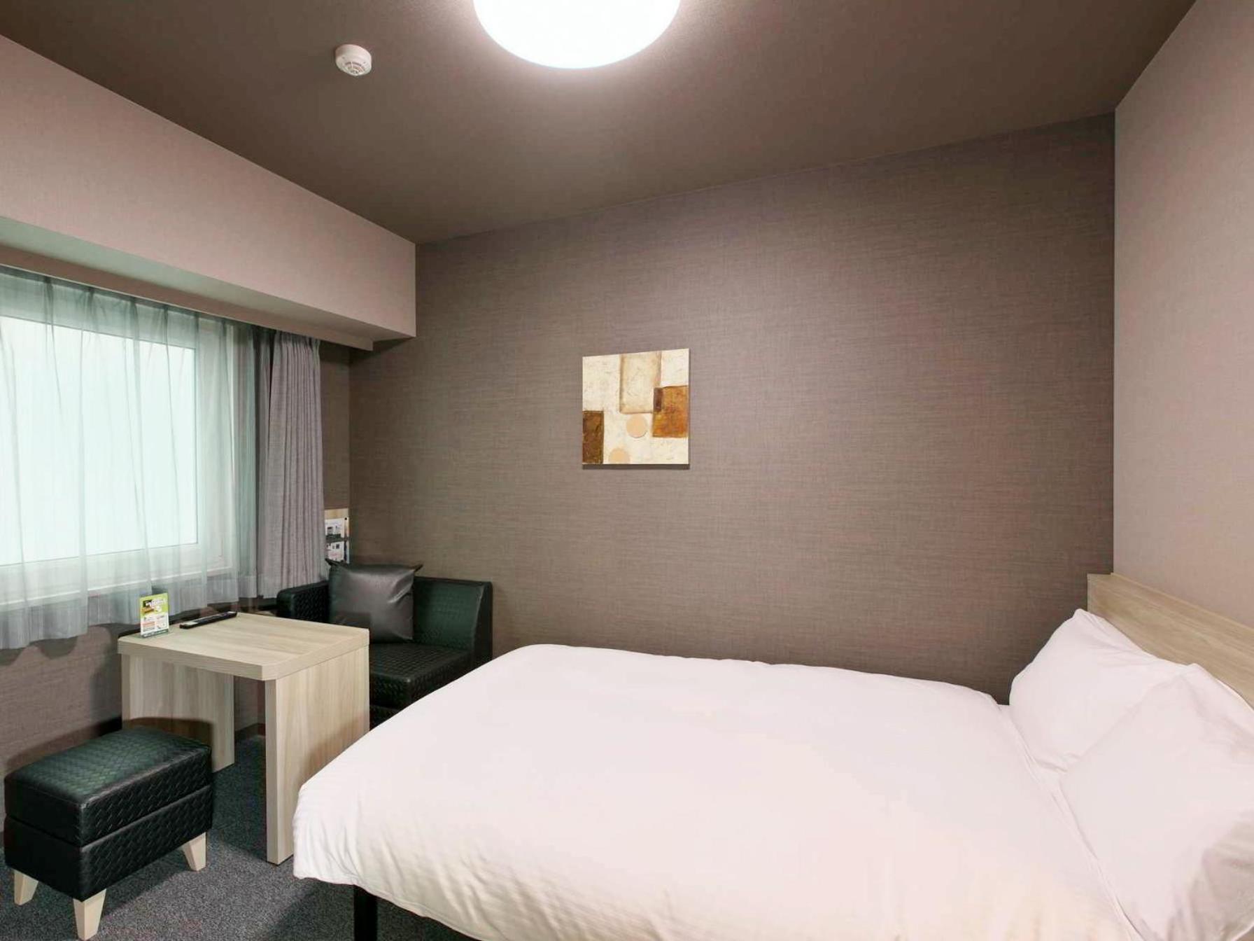 Hotel Route Inn Hiratsukaeki Kitaguchi エクステリア 写真